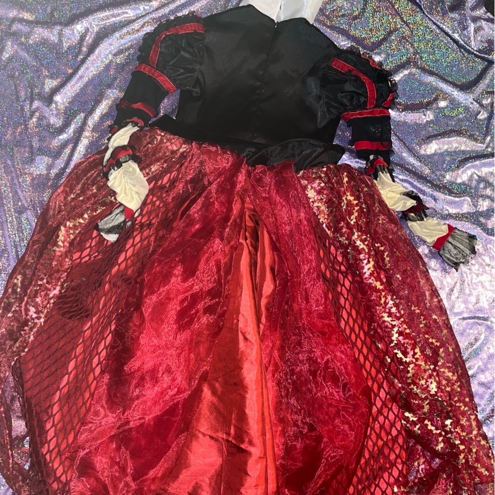 RARE Disney Alice In Wonderland Red Queen costume - Picture 7 of 7